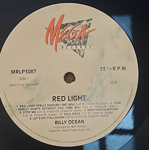 red_light_billy_ocean__6d